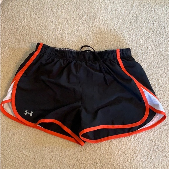 Under Armour running short - Picture 1 of 3